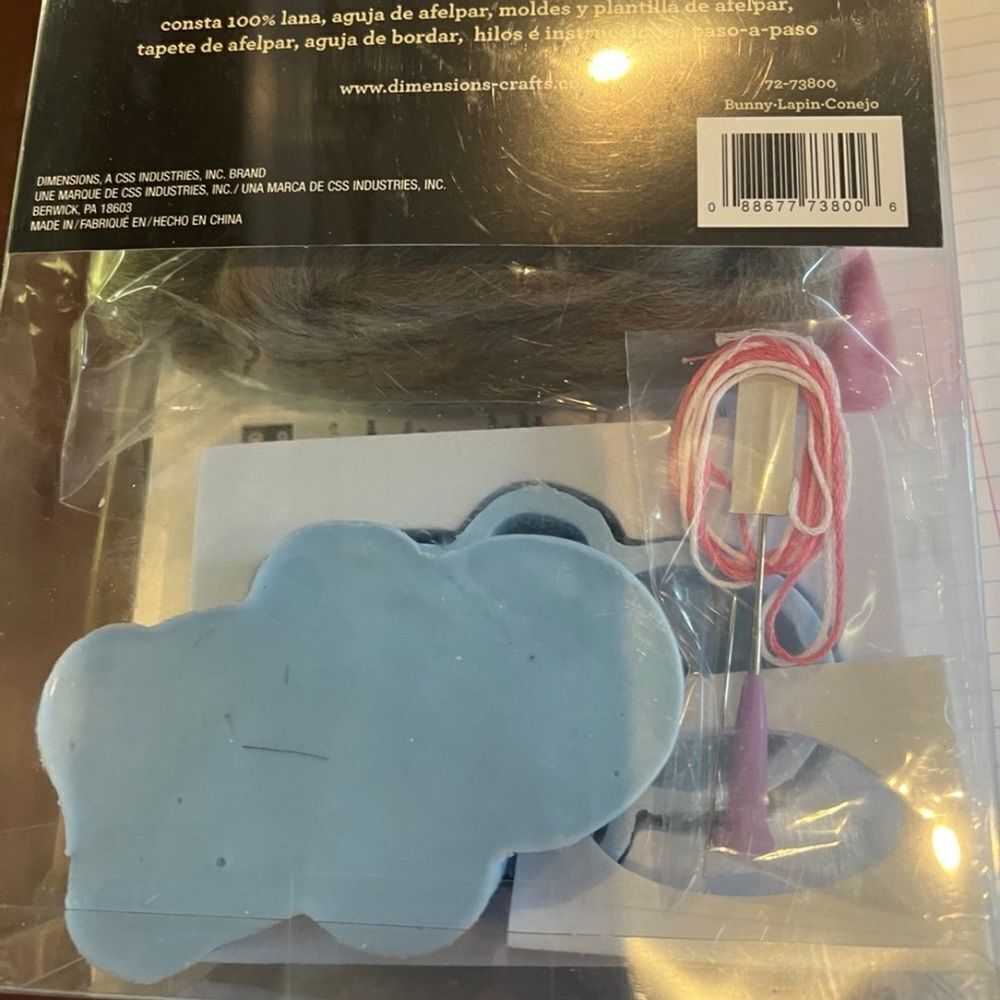 NIB Rabbit Needle Felting Kit - Picture 2 of 5
